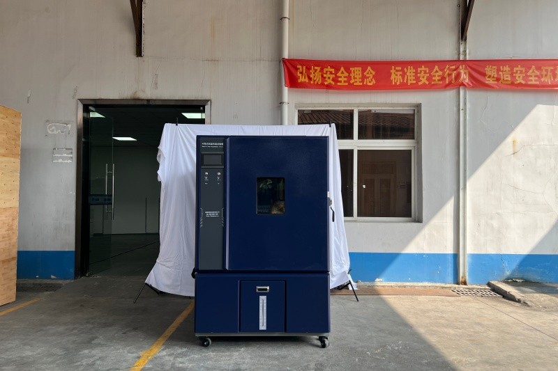 恒温恒湿试验箱在环境可靠性测试中的应用